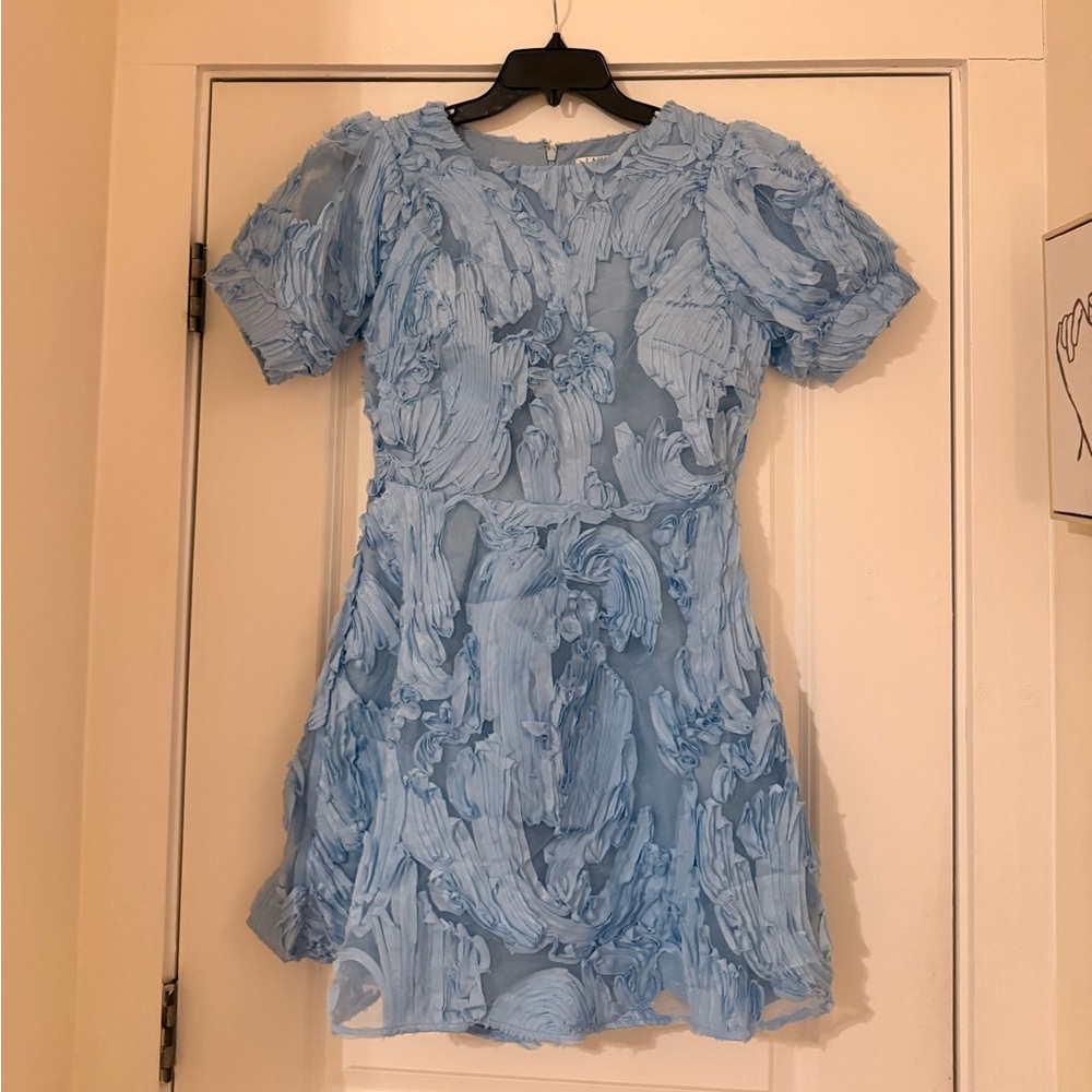 Lavish Ypsilon Dress